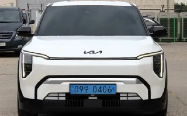 K3쿱 중고차 EV3 롱레인지 2WD 매물 사진 4 - 2024/08 49,747km
